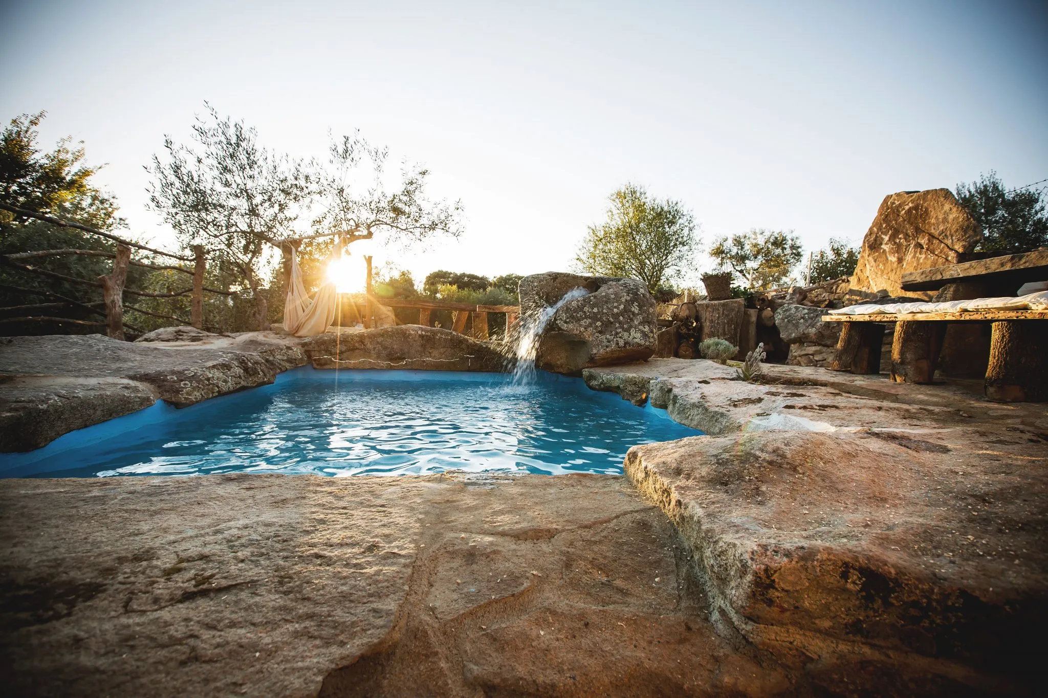 Piscina con barbacoa y olivar en Orgullo Rural, Bermellar